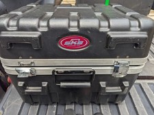 SKB 12 space microphone road case