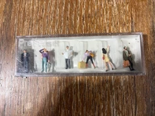 Preiser 10379 HO Scale Passengers -- On Platform pkg(6) NIB