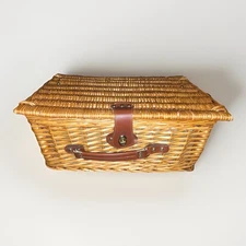 Large Wicker Picnic Basket Leather Strap Twist Latch & Wine Bottle Holder Lined