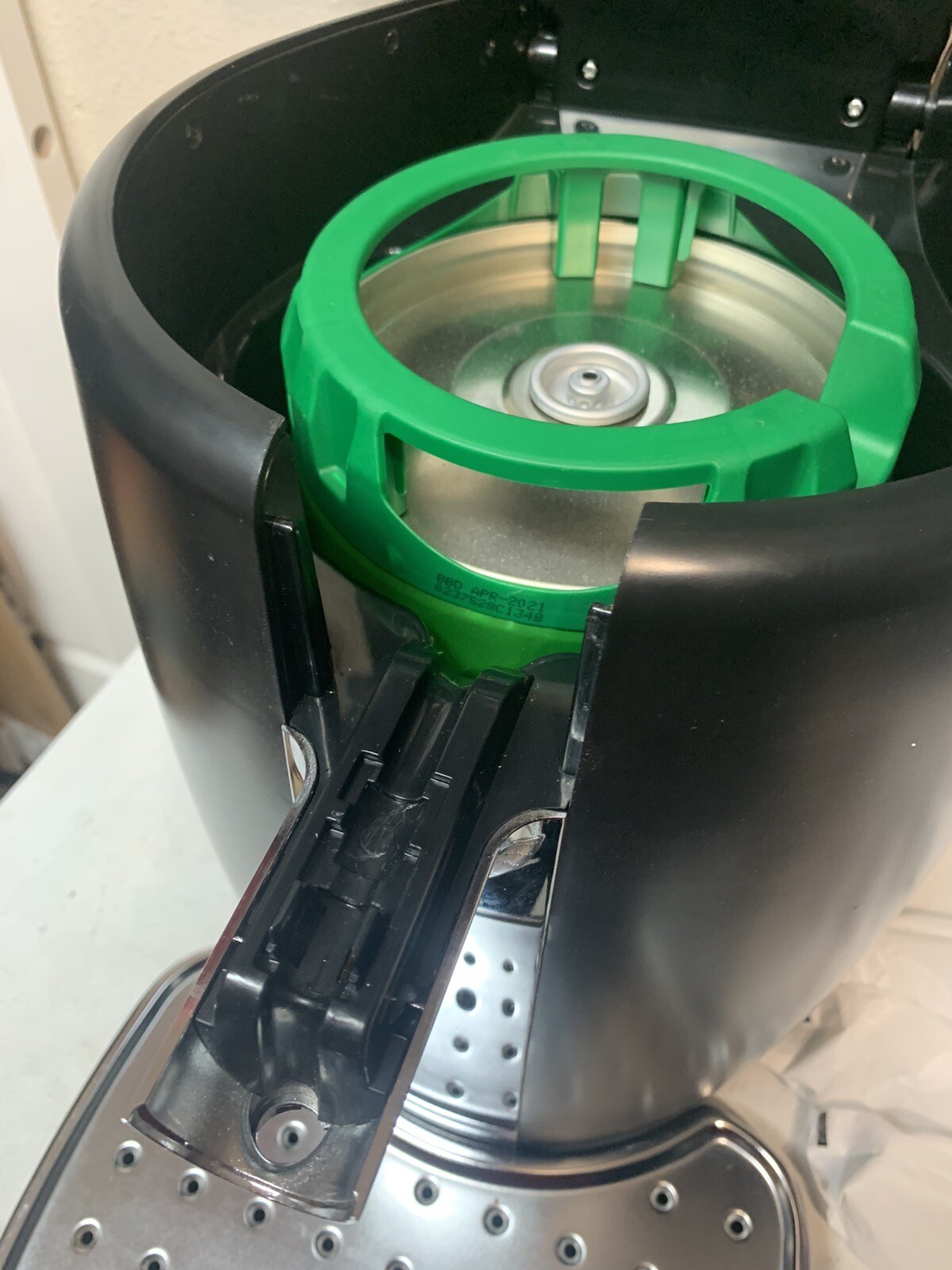 Krups BeerTender Model VB21 B100 Home Mini Keg Beer Cooler & Dispenser