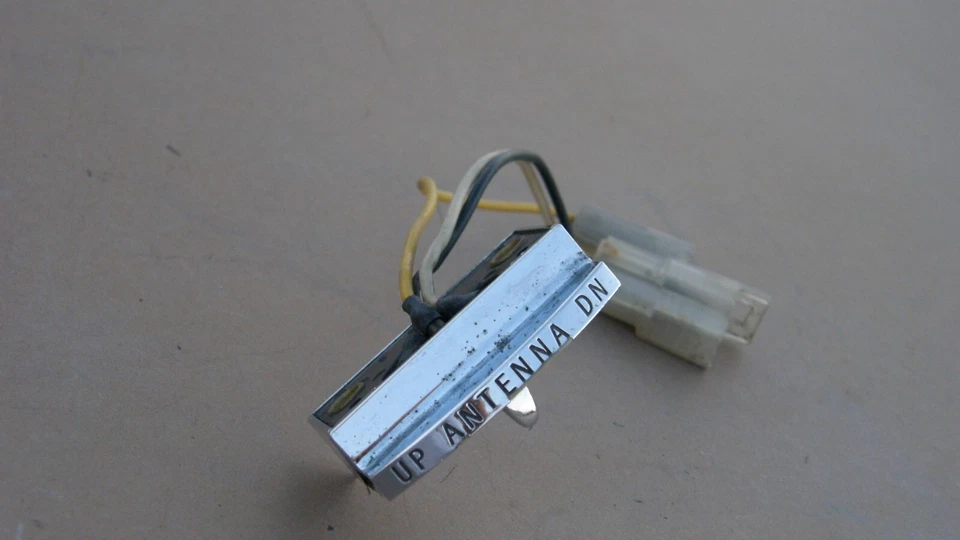 1968-72 Pontiac GTO Lemans Bonneville Catalina Gran Prix interruptor de antena de energia - Imagem 2 de 4