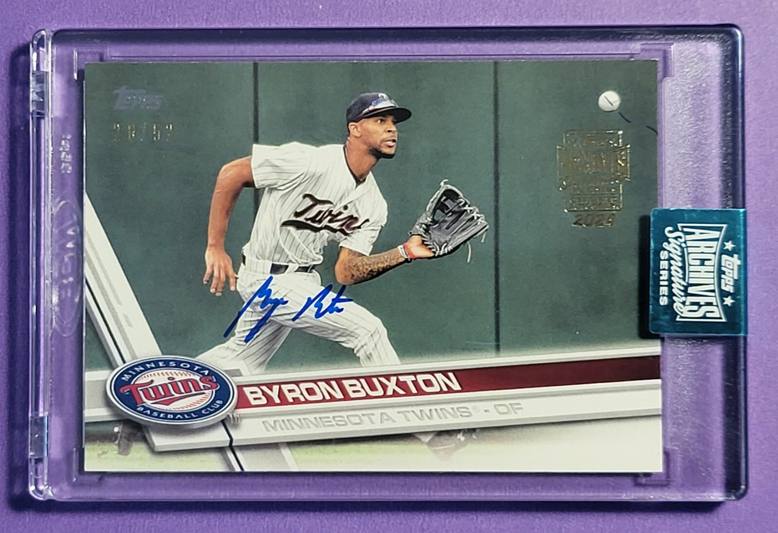 2024 Topps Archives 2017 On-Card Buyback Auto Byron Buxon #/52