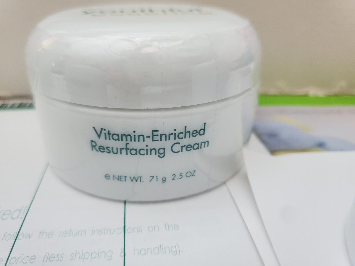 Susan Lucci Youthful Essence Continuity Kit Resurfacing Cream