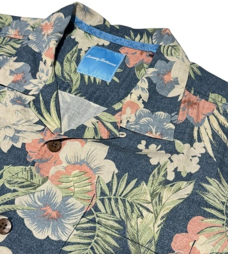 Tommy Bahama Mens Size Large Hawaiian Style Floral 100% Silk Shirt
