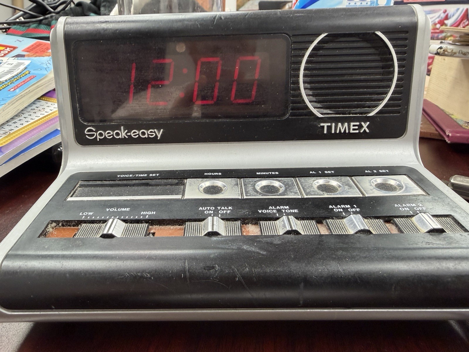 Retro Timex Speak Easy Digital Talking Alarm Clock Model# 7001 featured image