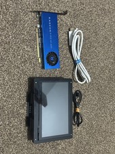 Mały wyświetlacz monitor do PC + Radeon Pro WX3200   