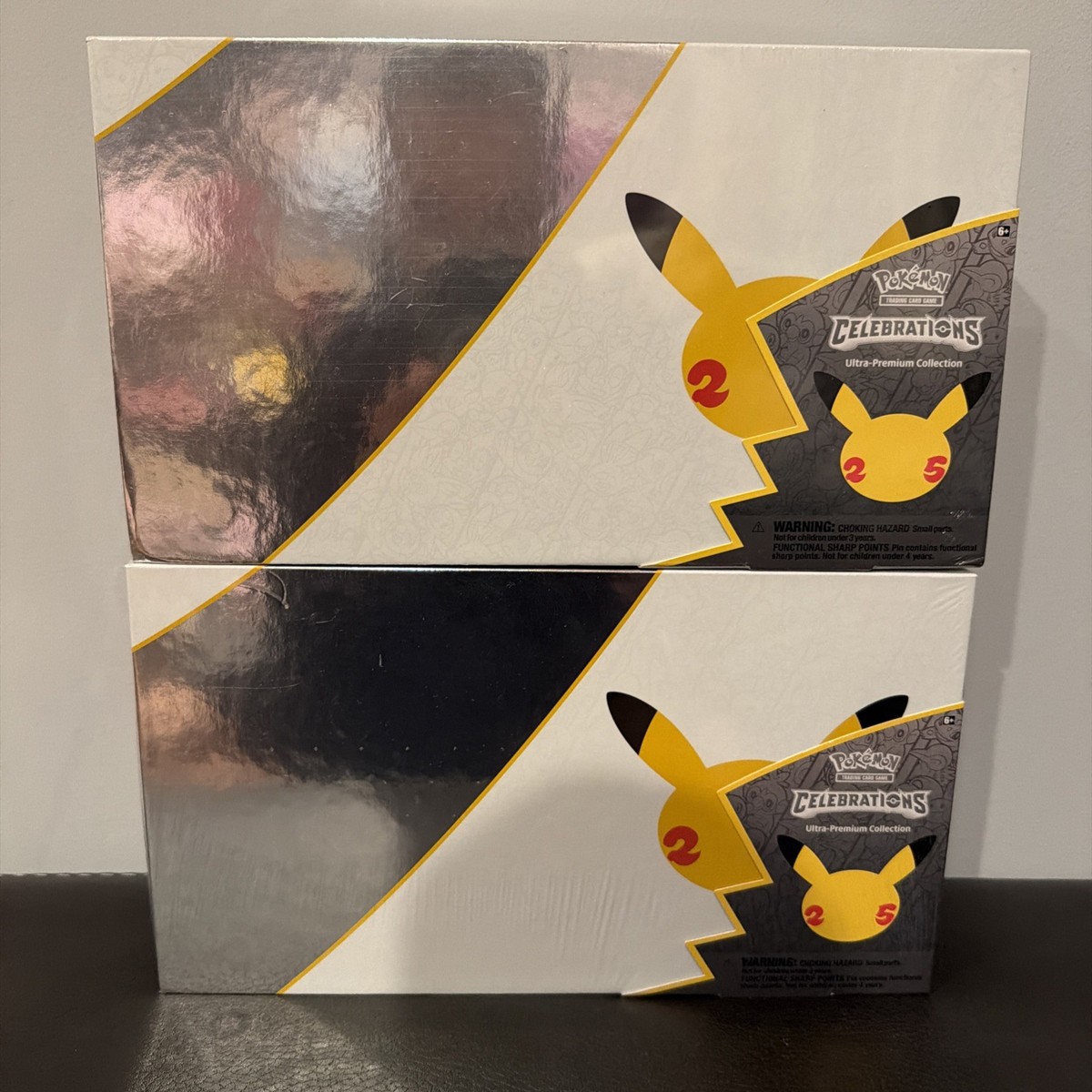 2 Pokémon TCG - 25th Anniversary Celebrations Ultra Premium Collection  (UPC)
