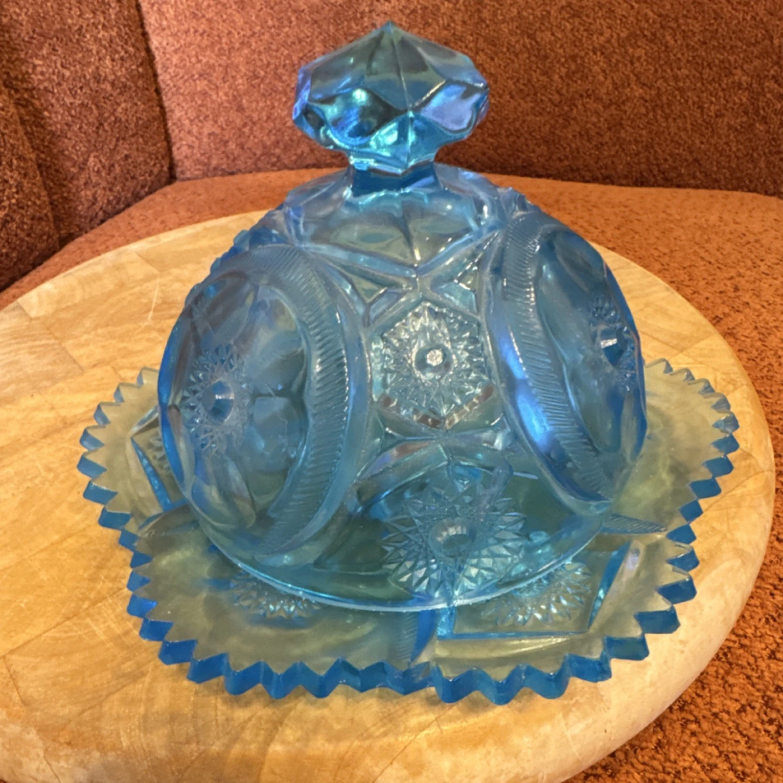 Kemple Glass Yutec Dark Blue Round Covered Butter Dish
Opens in a new window or tab