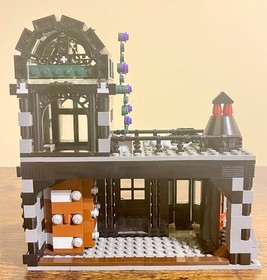 LEGO Harry Potter: Diagon Alley (10217) - Complete w/ Manual