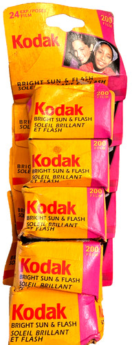 5 EXPIRED 35MM ROLLS OF KODAK GOLD 200 GB-135-24 COLOR PRINT FILMS