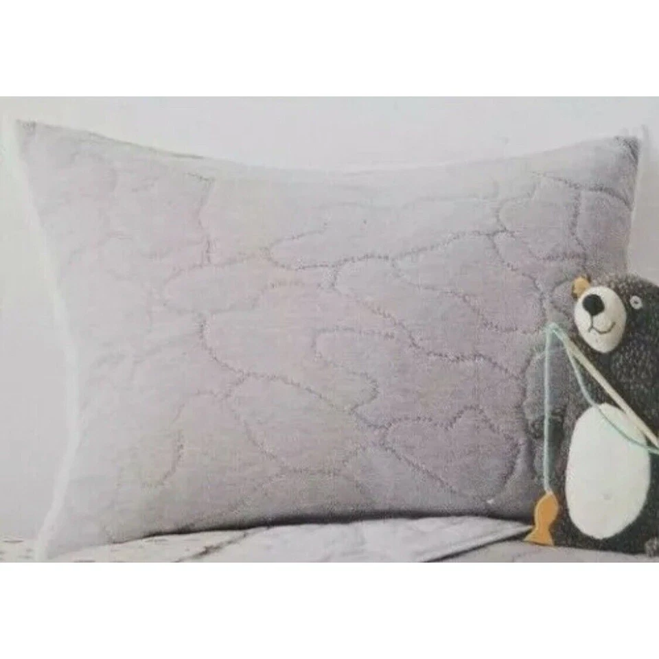 Jersey Pillowfort gris y blanco estándar falso decoración de habitación Foto 2 de 4