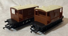 HORNBY R218 BR BROWN 20 TON BRAKE VAN WAGONS x 2 B952698 Unboxed GC JOB LOT