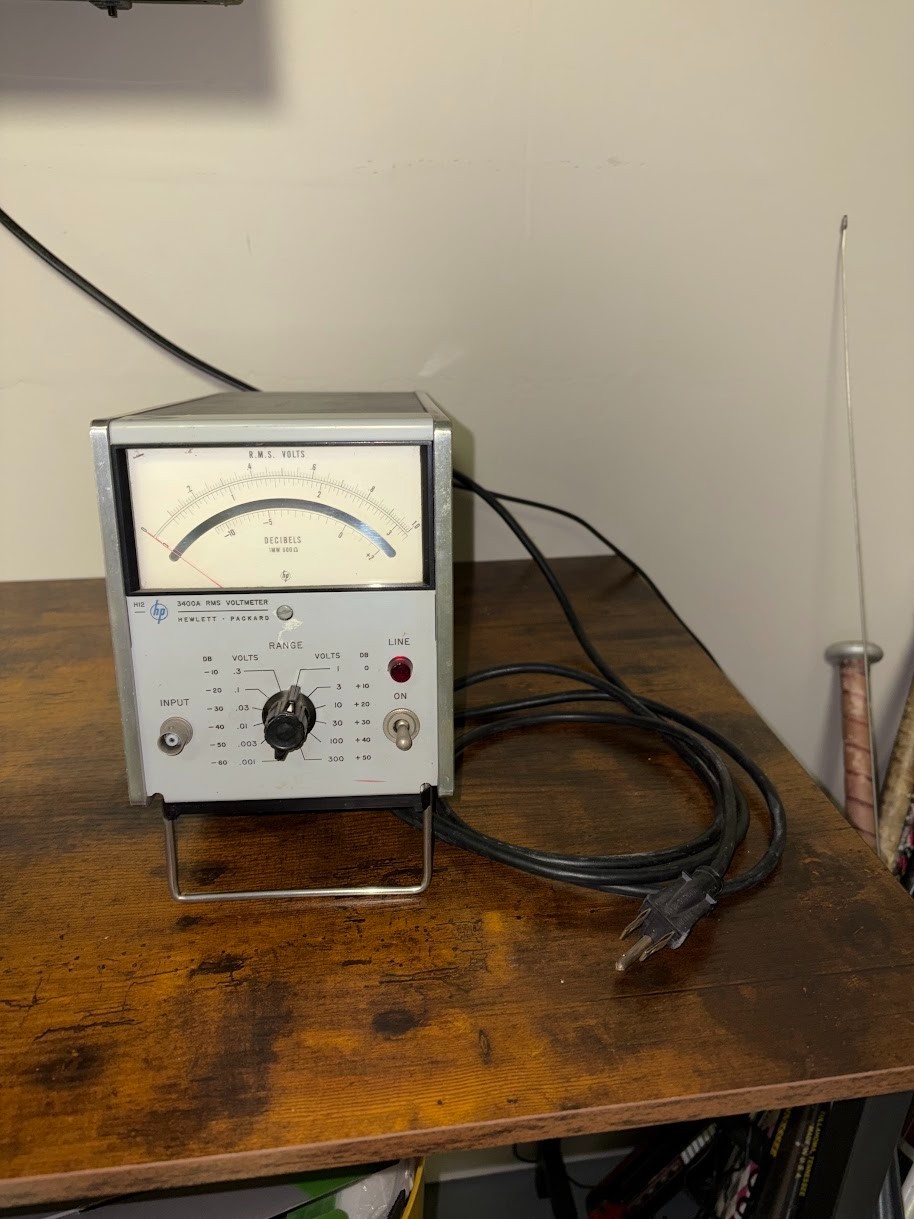 Hewlwett Packard 3400A RMS Voltmeter powers on