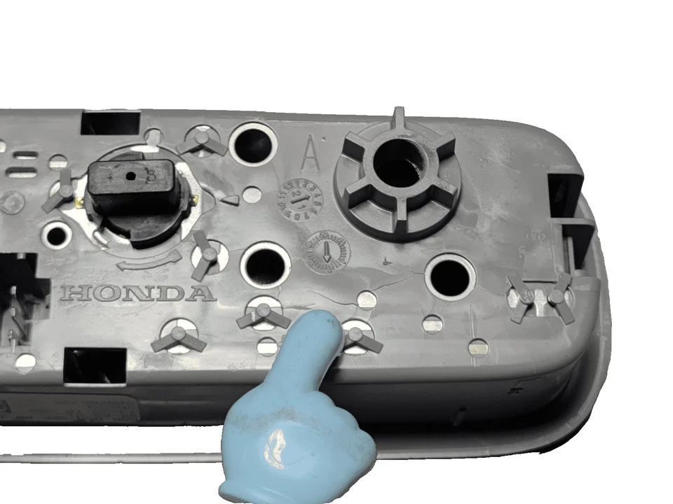 OEM HONDA PILOT 2016-2022 ROOF CEILING HEADLINER OVERHEAD CENTER DOME LIGHT LAMP - Image 4 of 4