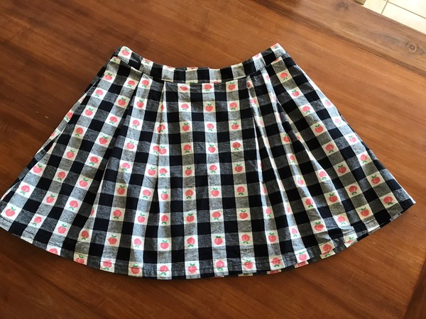 REVIVAL Womens Size 14 Black White Gingham Apple Print Pleated Skirt Retro