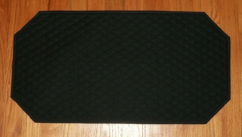 NEW Uniq Handmade Quilted Table Runner Apples Leaves Acorns 13x25 Rectangle - Picture 3 of 4