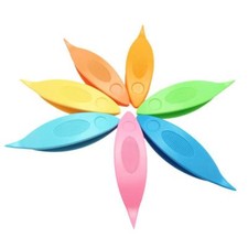 7 pieces of plastic shuttles for sewing occhi lace