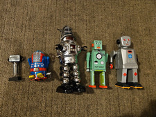 Wind Up Toy 5 Robot Lot Mr. Atomic Lilliput Sparkling Mike Chrome Planet Robby