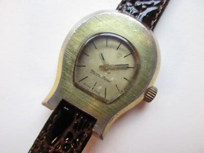 Etienne Aigner クォーツ腕時計 馬蹄型 A1021 Etienne Aigner vintage 