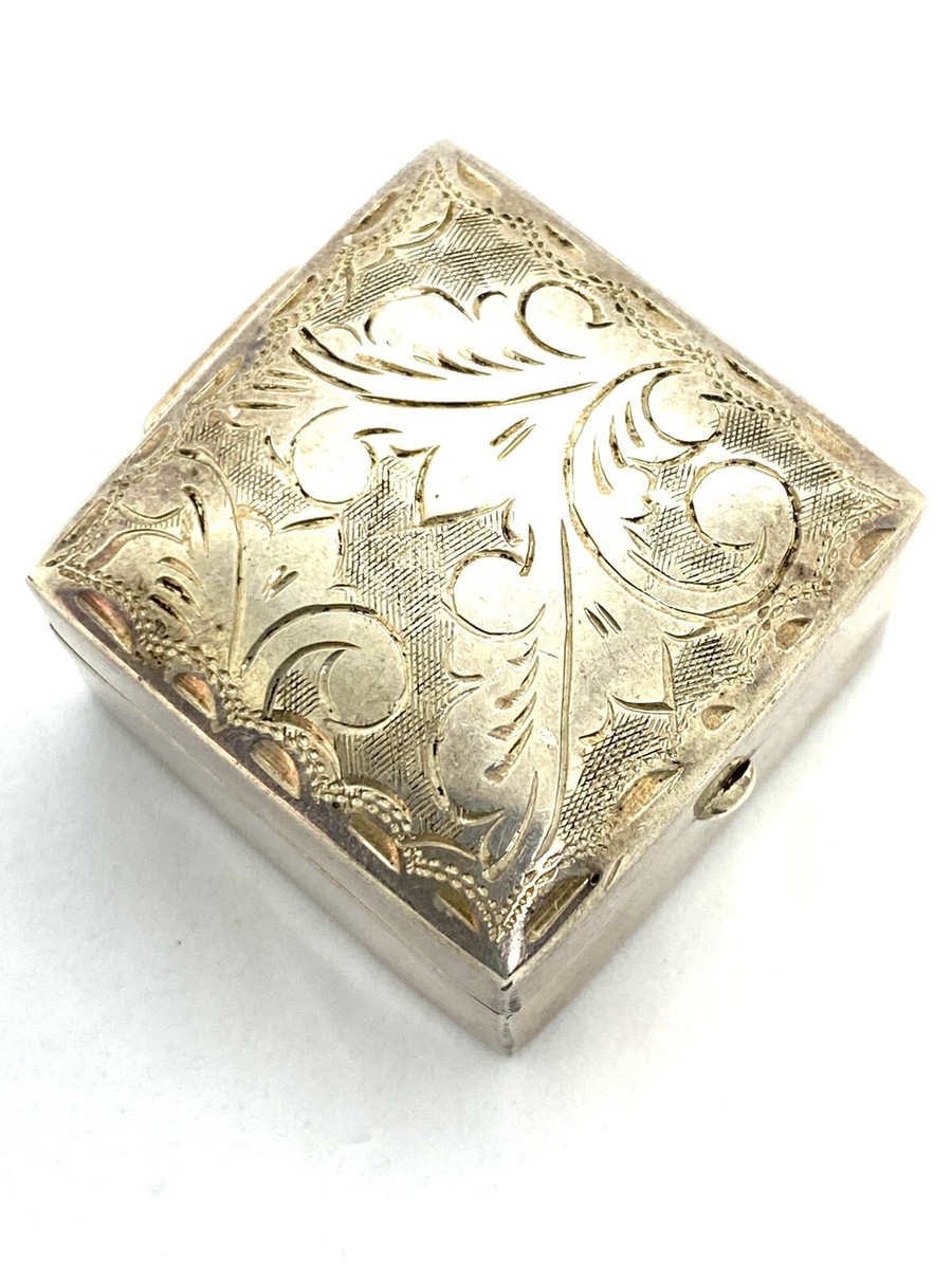 835 Sterling Silver Pill Box シルバーピルケース Vintage Sterling Silver Pill Box Thailand 1.1/8 x 1 x 0.5/8” | eBay