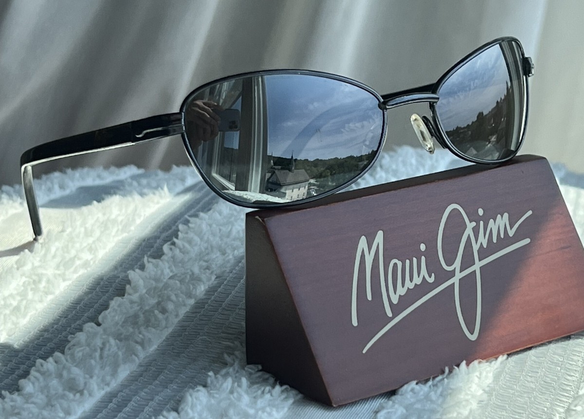Maui Jim MJ 121 06 Black Frame - Neutral Grey Polarized Lens