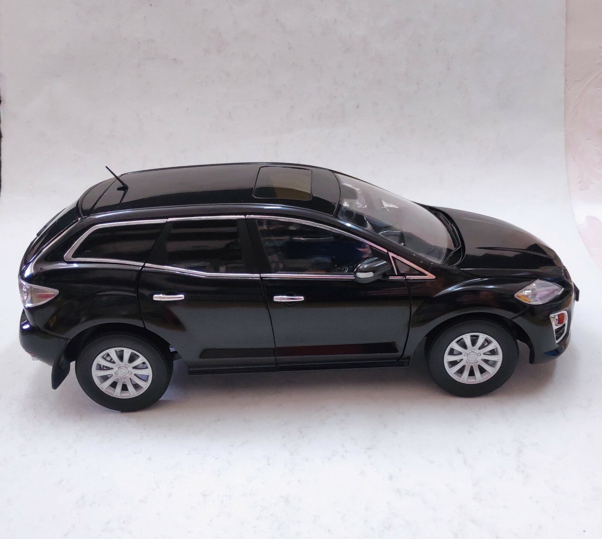 1/18 MAZDA CX-7 SUV Diecast 2010 China MAZDA Dealer model
