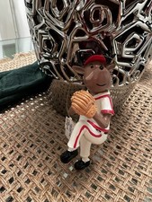 Béisbol Player, Labrador Or Golden Retriever Dog In Resine. Selling Both