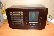 Ekco A23  vintage Bakelite cased valve tube radio UNTESTED - 2 valves missing