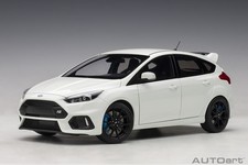 AUTOart 72951 1:18 Ford Focus RS 2016 (frozen white) (composite model/full openi