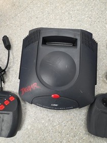Atari Jaguar - 64Bit Console with 2  Controllers  *100% Untested*