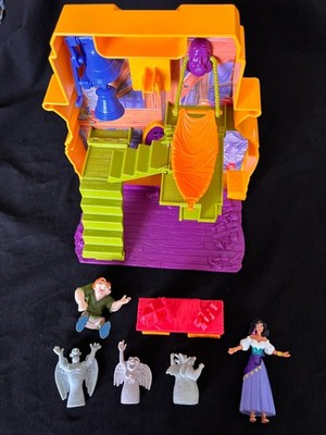 Rare HUNCHBACK OF NOTRE DAME Carry Around BELL TOWER 1995