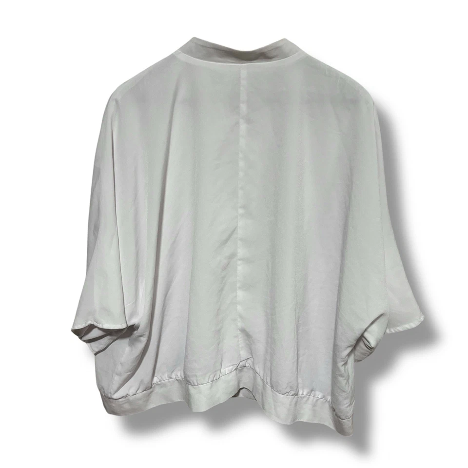 Chaqueta ligera con cremallera para mujer Rebel Wilson x Angels manga 3/4 1X 28 x 24 Foto 3 de 4