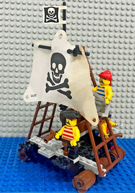 Lego Pirates 6261 Raft Raiders w/instructions. Missing 1 gold coin. No box