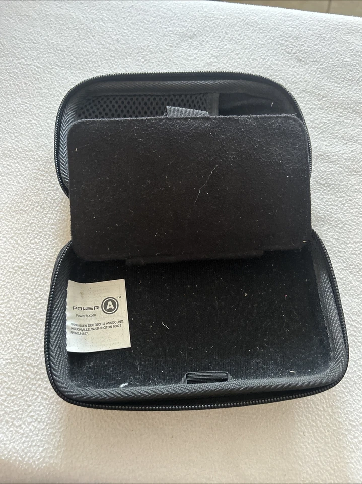 Funda Armadura para Nintendo 3DS Negra Power A Ranuras para Consola Cable Juegos Foto 4 de 4