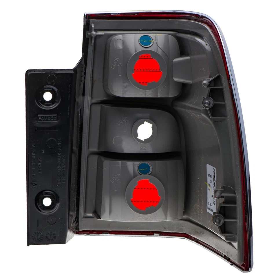 Lámpara de luz trasera lateral izquierda OEM NUEVA 2007-2014 Lincoln Navigator 8L7Z13405A Foto 4 de 4