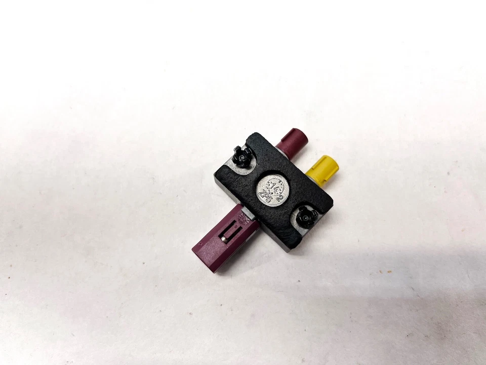 15-17 MERCEDES-BENZ MAYBACH S600 W222 MÓDULO DIVISOR AMPLIFICADOR ANTENA OEM Foto 3 de 4