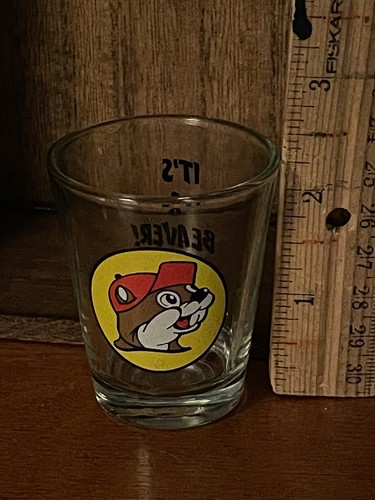 Buc~ee’s “It’s A Beaver” Estándar 2” Shot Glass Bareware Artículo de novedad - Imagen 3 de 3