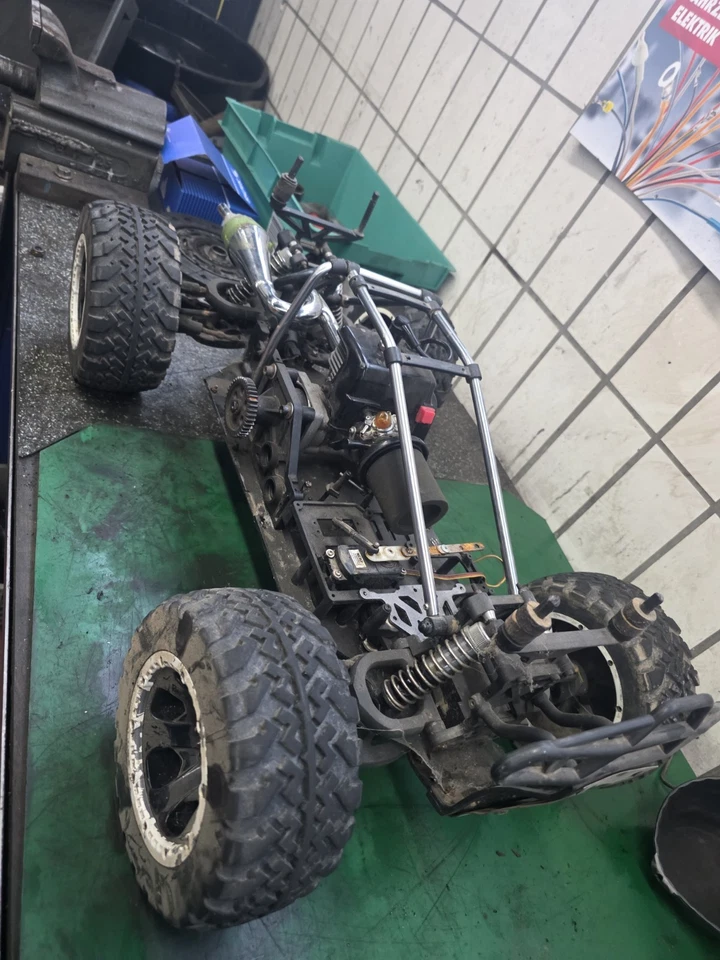 RC Modellauto 1:5 Oder 1:6 2takt Verbrenner REELY ( Dachbodenfund,defekt) - Bild 2 von 4