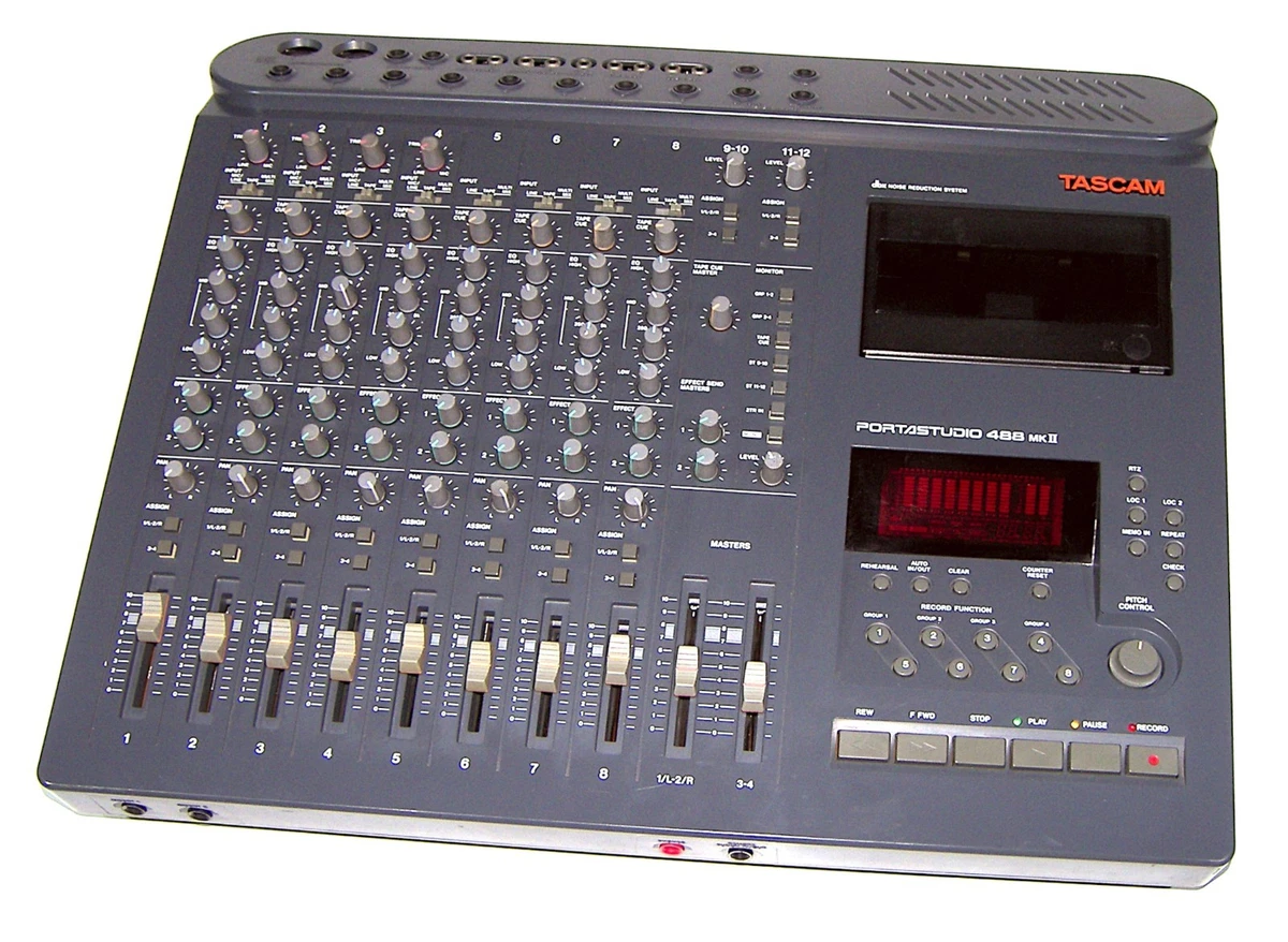 Preços baixos em Gravadores de áudio profissional TASCAM Cassete