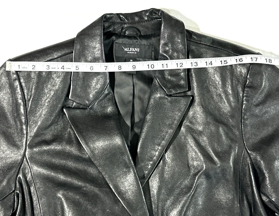Chaqueta Blazer Alfani Mujer 1X Negra Cuero Genuino Botón Forrada Frontal Foto 3 de 4