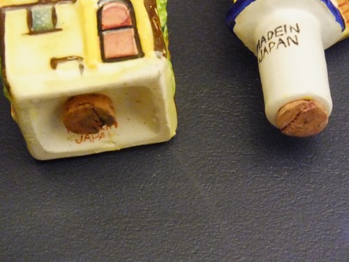 Vintage Novelty Salt & Pepper Set Windmill & Cottage Made In Japan - Picture 5 of 6