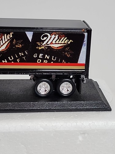 Matchbox Miller Genuine Draft Peterbilt 1997 New With COA - Picture 6 of 15