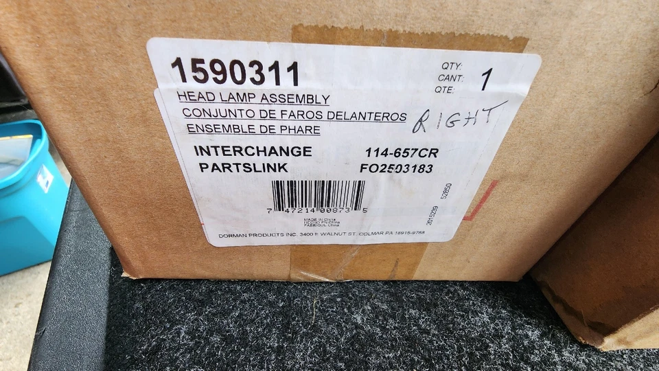 Ambos faros Ford F-250 Super Duty XLT 2005-2007 -- 1590311 + 1590310 Dorman Foto 4 de 4