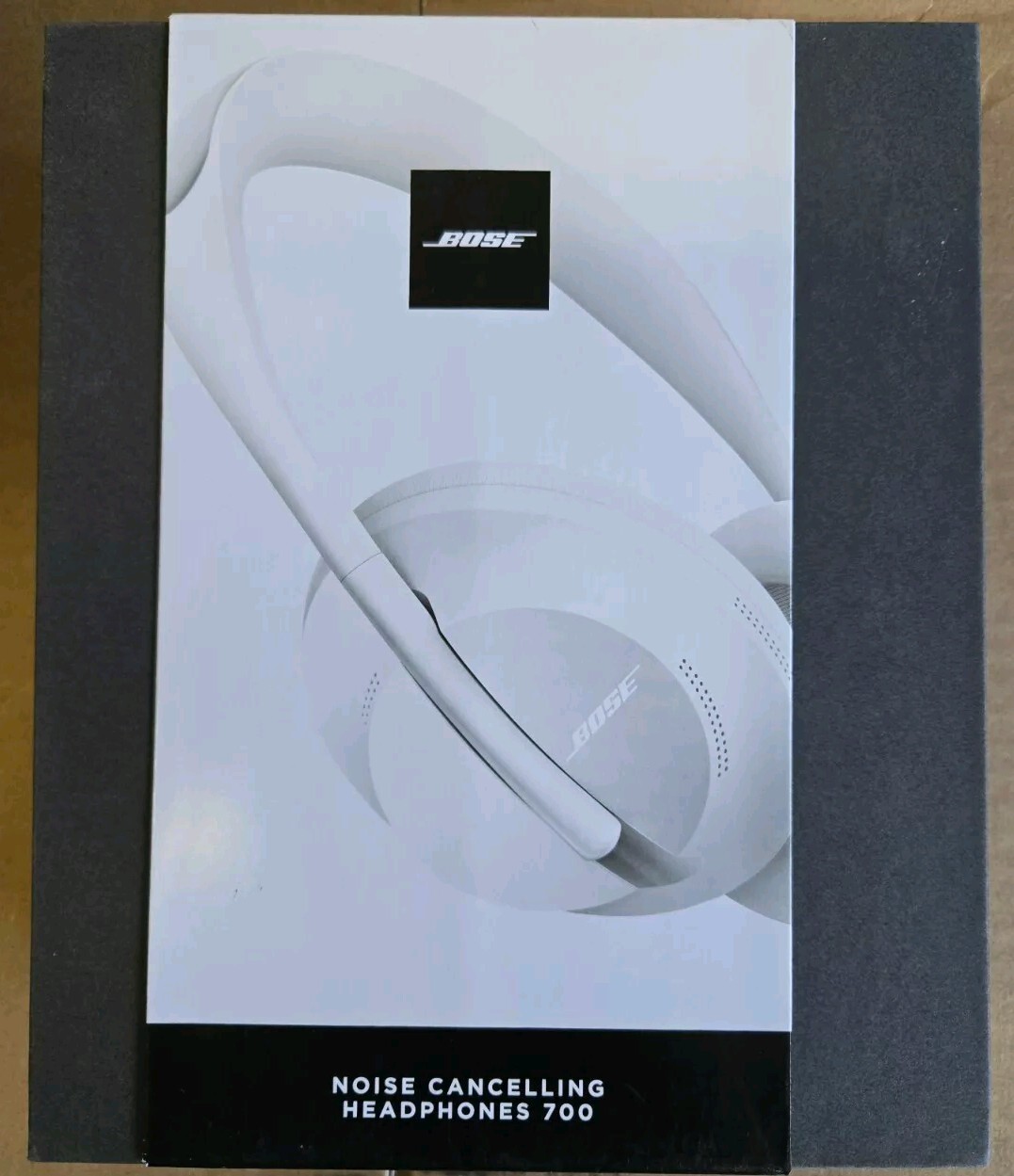 Bose Noise Cancelling 700 Wireless Bluetooth Headphones - SILVER - NEW SEALED-image