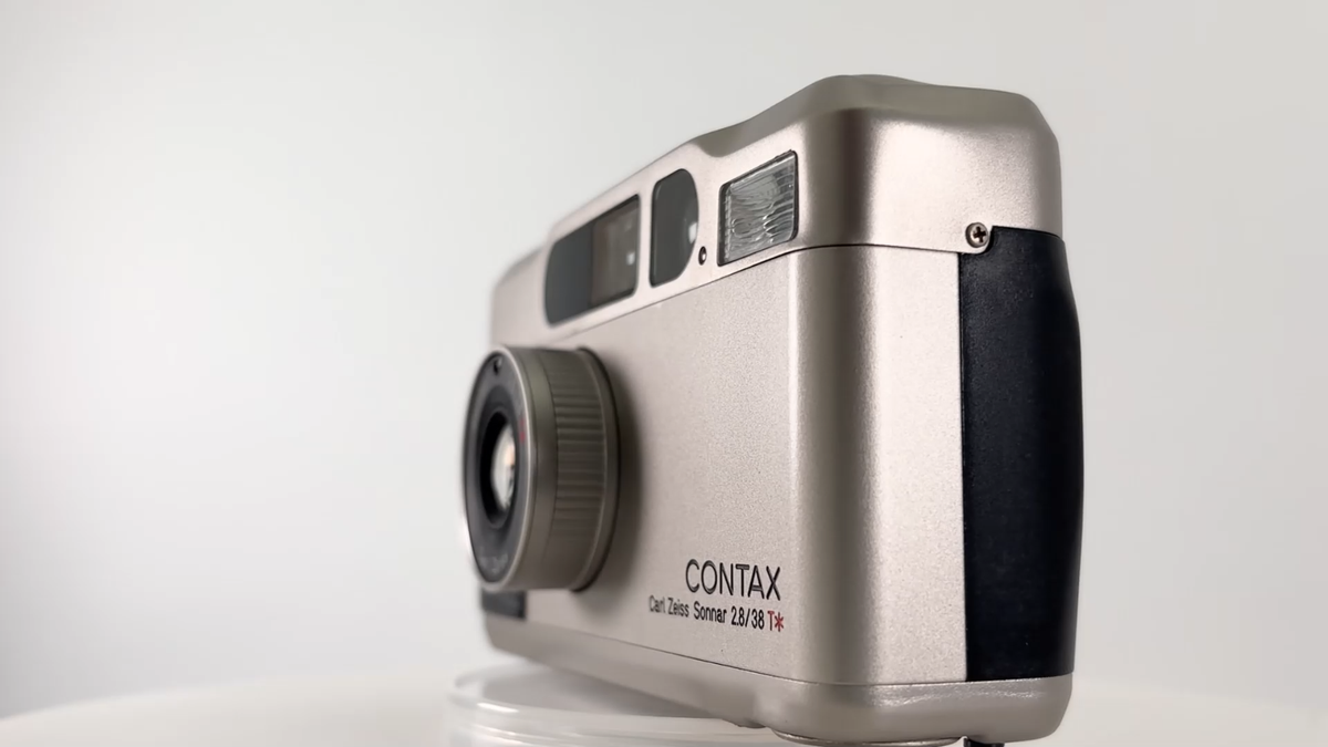 Contax T2 Silver Compact Film Camera Carl Zeiss Lens from