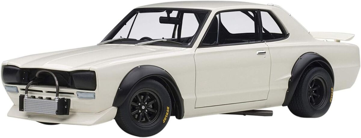 AUTOart 1972 Nissan Skyline GT-R (KPCG10) Racing White 1:18 AUTOart 1972 Nissan Skyline GT-R (KPCG10) Racing White 1:18