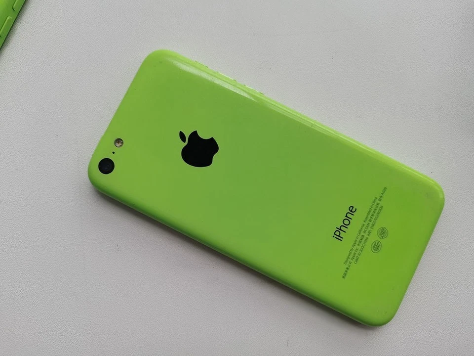 Apple iPhone 5c - 8 GB / 16 GB / 32GB - Green (Unlocked) 90% NE W - Image 2 of 4