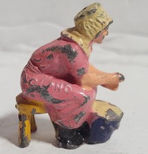 VINTAGE 1930s FRENCH MADE VILLAGE LEAD FIGURE WOMAN MILK MAID FARM VILLAGER