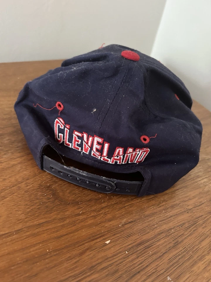 Cleveland Indians MLB Vintage Chief Wahoo Snapback Hat Signed Bob Feller, Lemon - Image 2 of 4