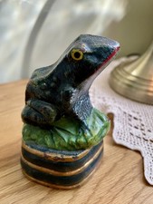 VINTAGE PAINTED CAST IRON  FROG DOOR WEDGE 🐸